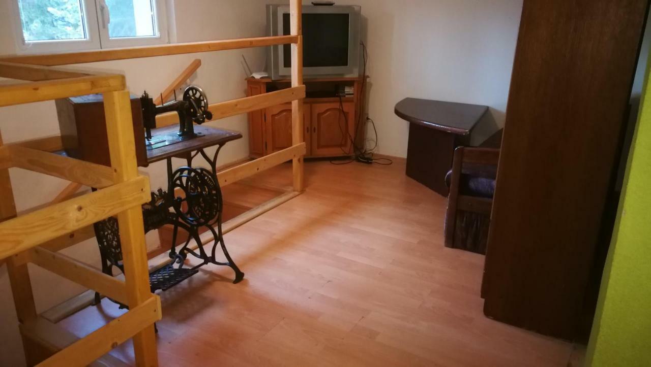 Pensjonat Chata Eliska Stará Lesná Zewnętrze zdjęcie